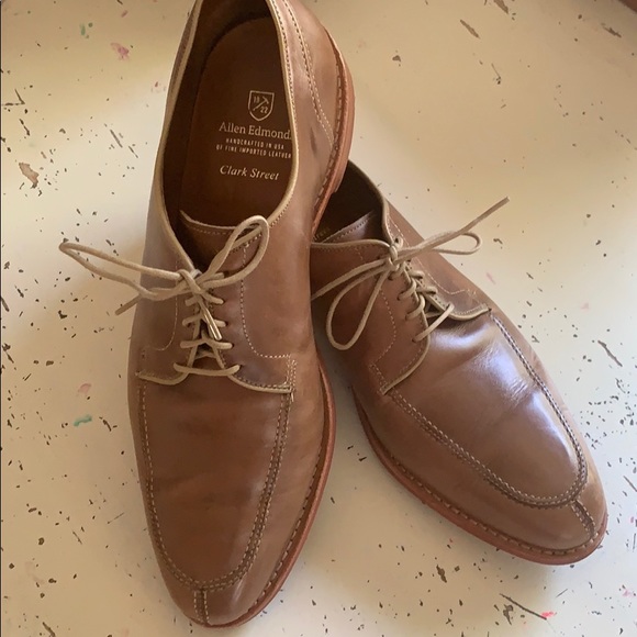 allen edmonds clark street